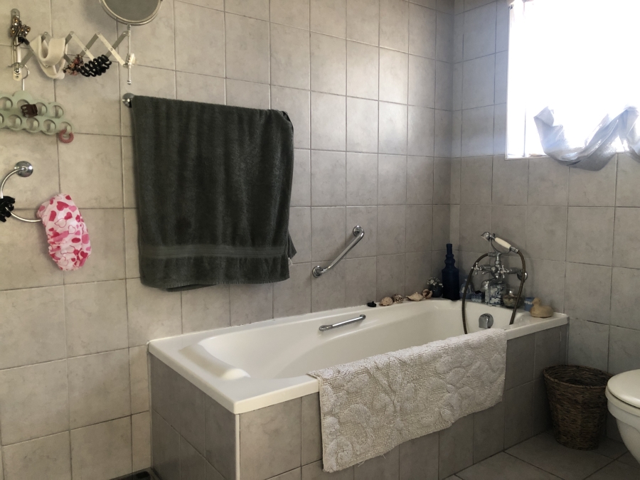 To Let 2 Bedroom Property for Rent in Century City Western Cape